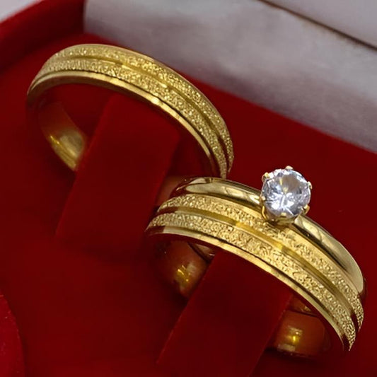 Par de Aliança de Casamento ou Namoro Diamantada Canal 4mm Dourada